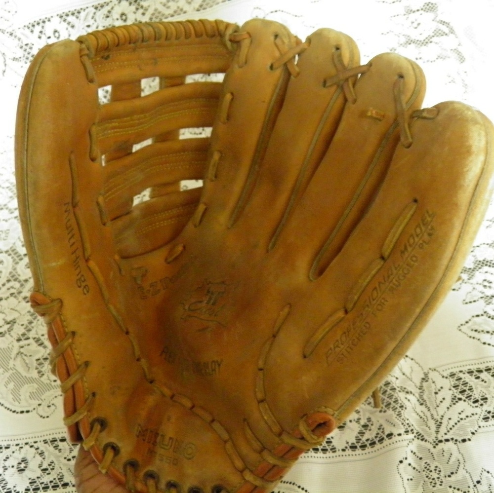 Mizuno Lite Flex Pro Model Lefty Baseball Glove